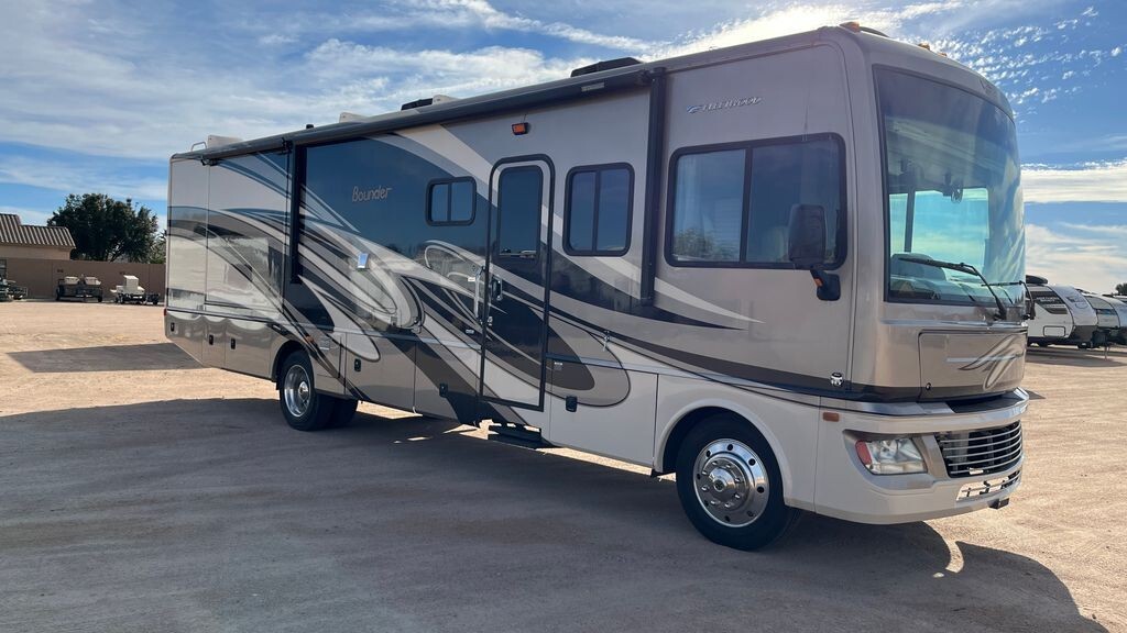 2011 Fleetwood Bounder Class A Motorhome