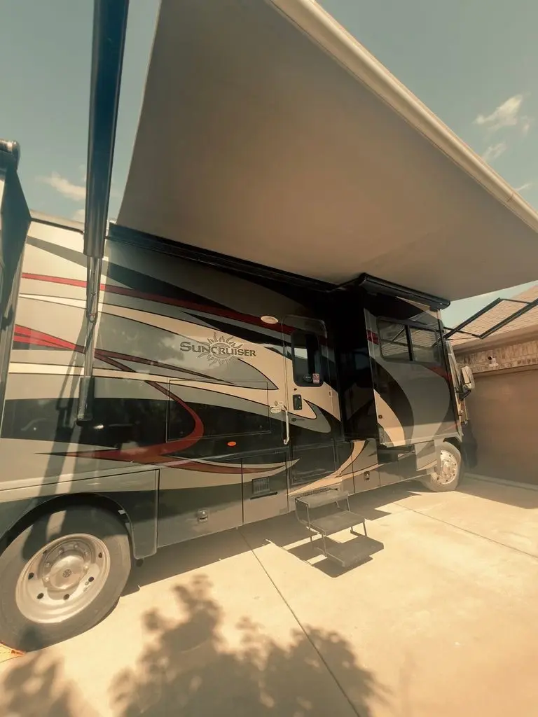 2011 Itasca Suncruiser Class A Motorhome