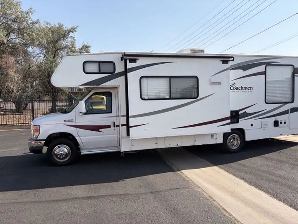 2012 Coachmen Freelander Class C Motorhome