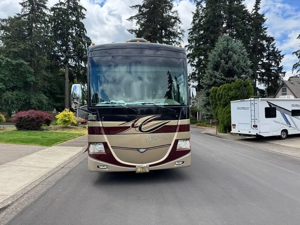 2012 Fleetwood Discovery Motorized Class A