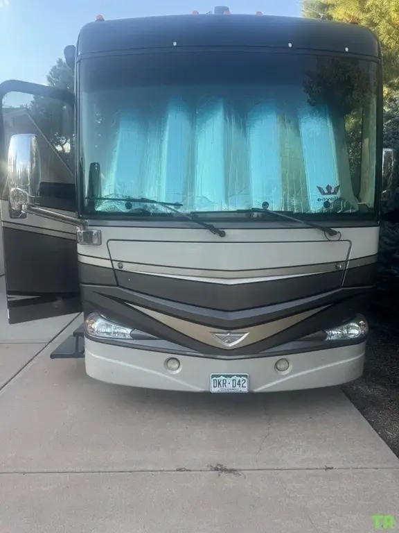2013 Fleetwood Providence Motorized Class A