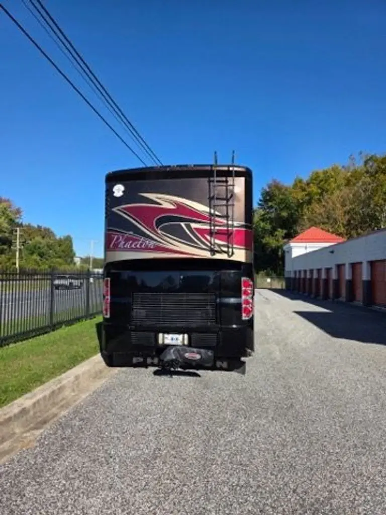 2013 Tiffin Motorhomes Phaeton Class A Motorhome