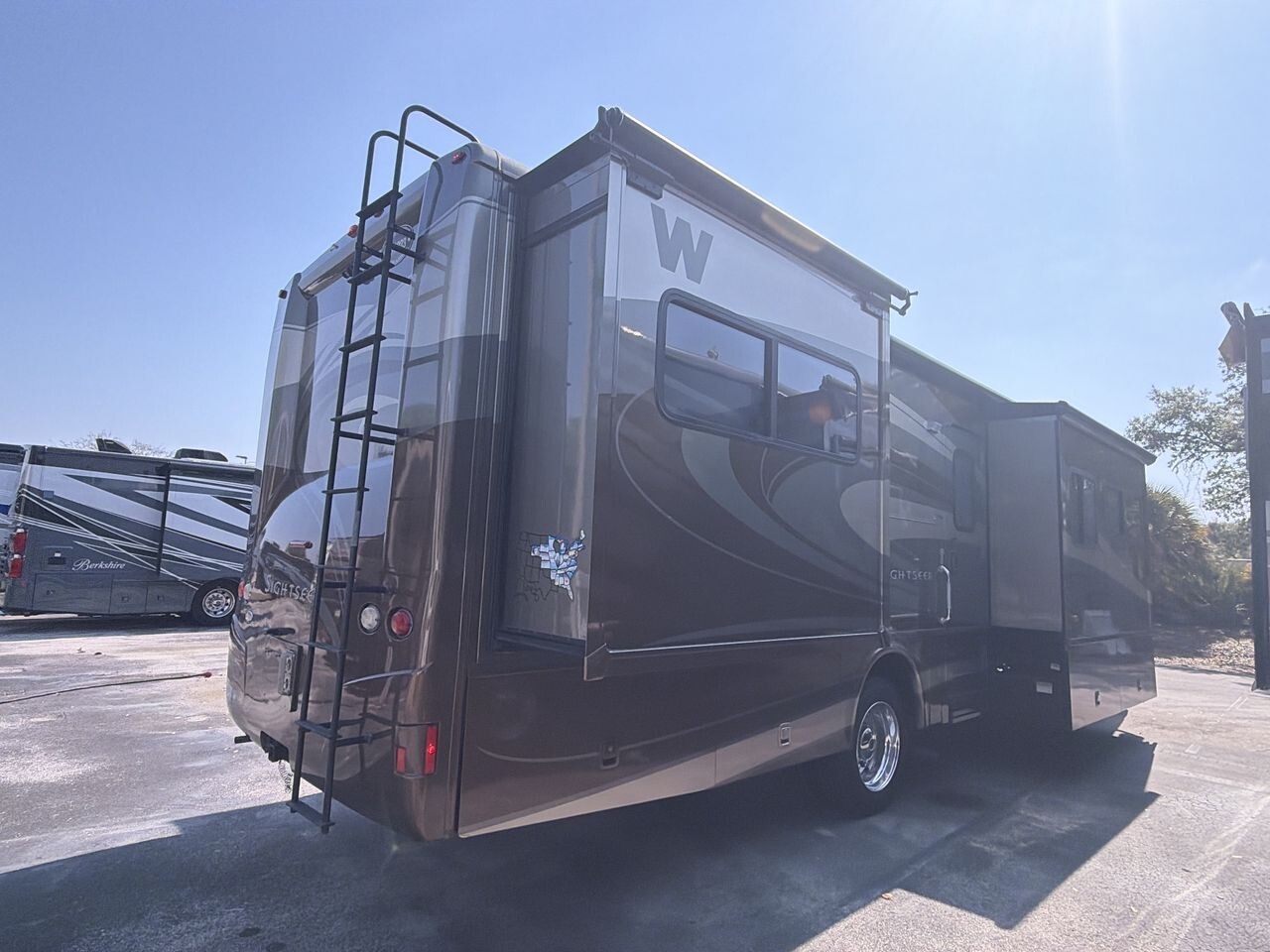 2013 Winnebago Sightseer