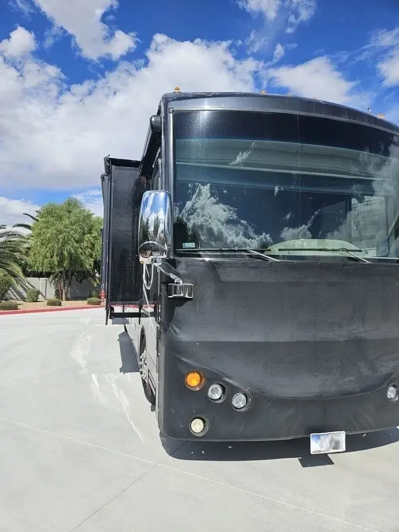 2014 Fleetwood Expedition Motorized Class A