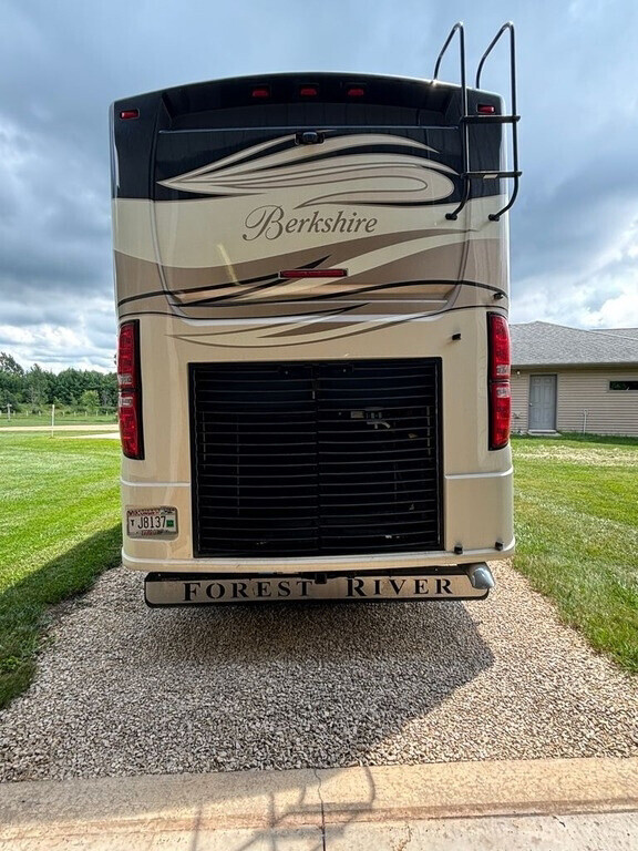 2014 Forest River Berkshire Motorized Class A