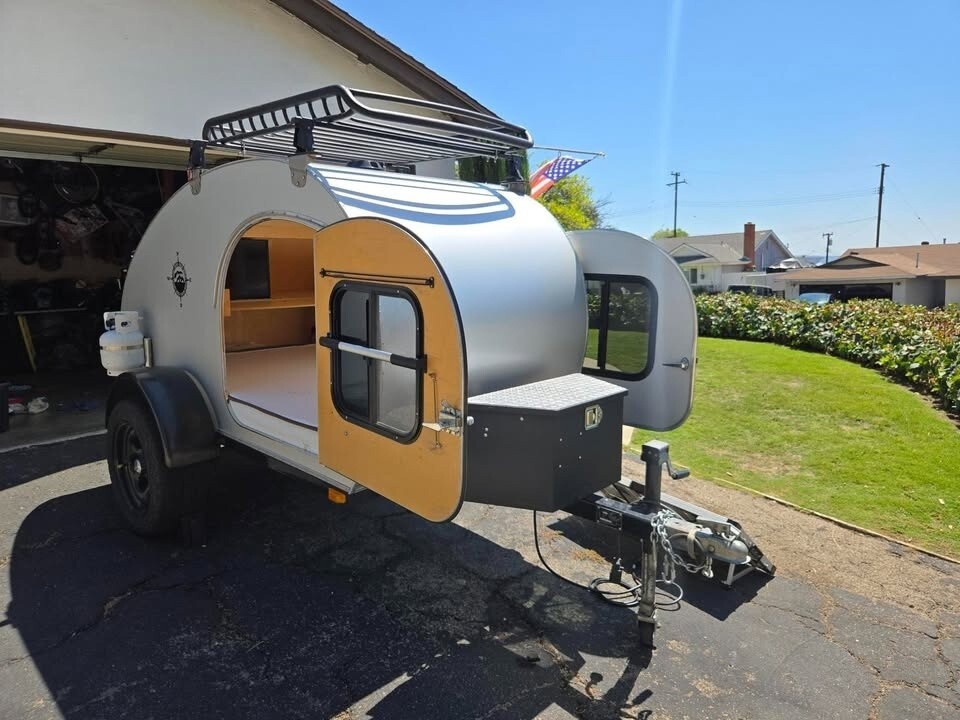 2014 SoCal Teardrops Buzz Travel Trailer