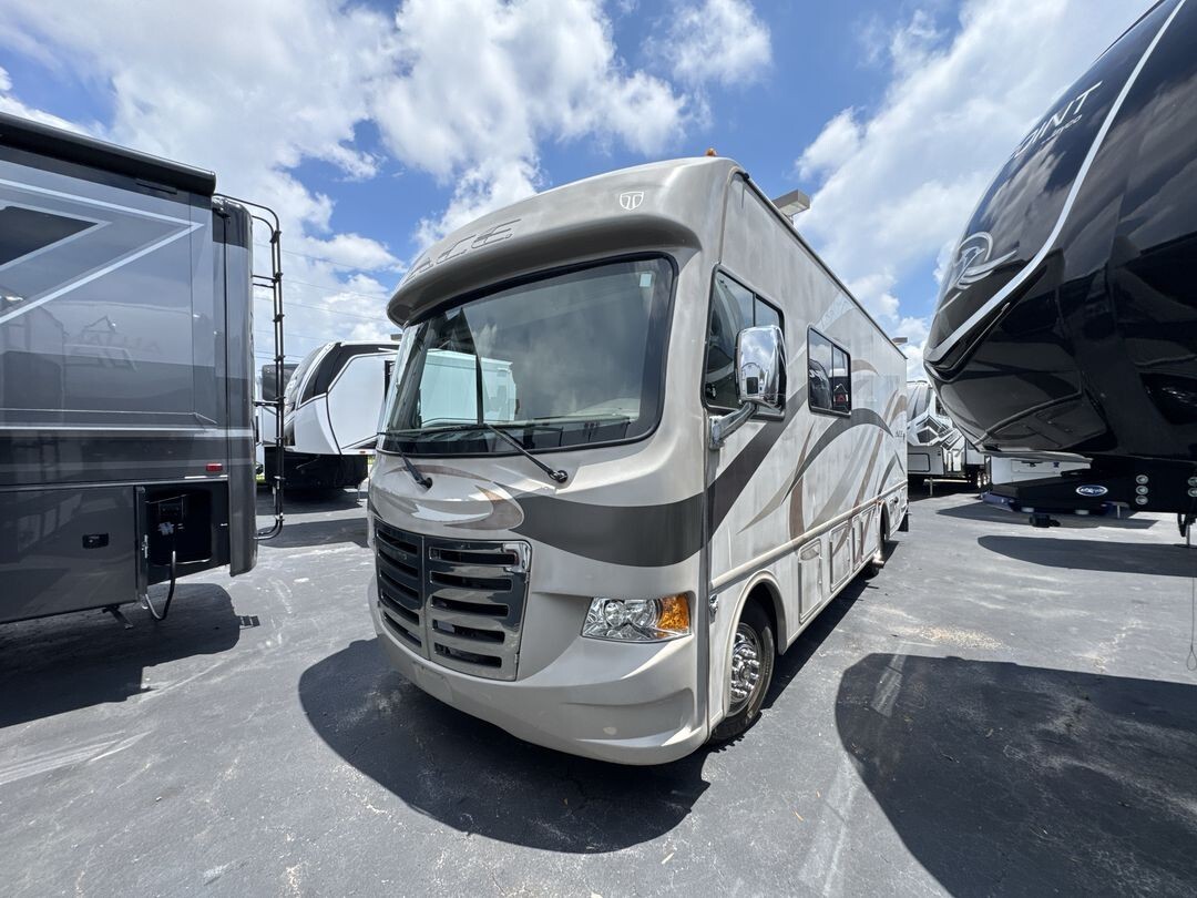 2014 Thor Motor Coach ACE