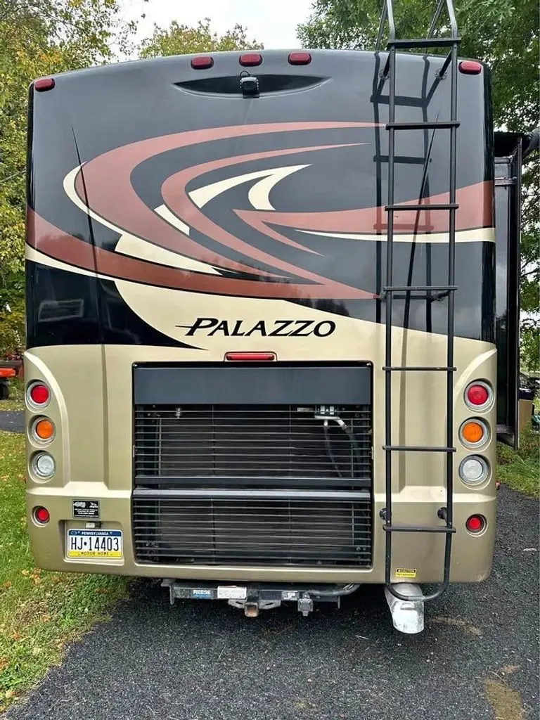 2014 Thor Motor Coach Palazzo Class A Motorhome