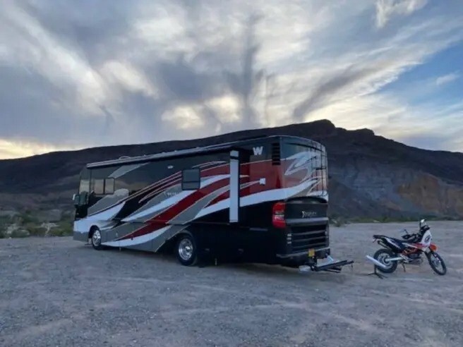 2014 Winnebago Journey Motorized Class A