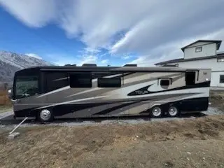 2014 Winnebago Tour Motorized Class A