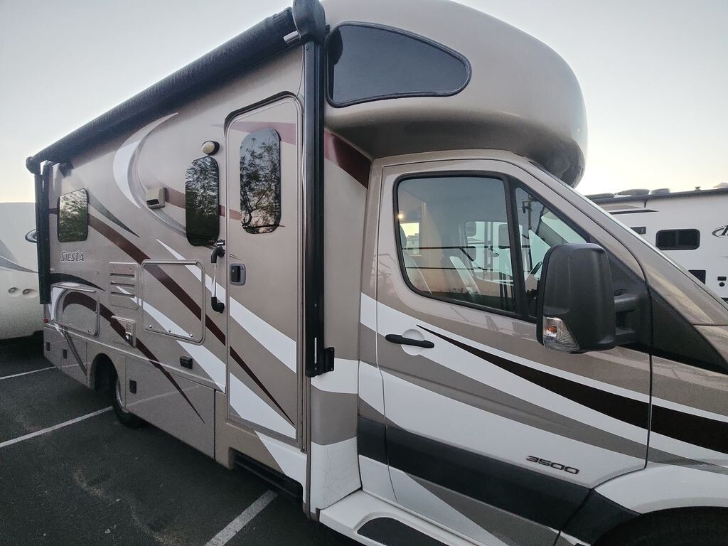 2015 Thor Motor Coach SIESTA