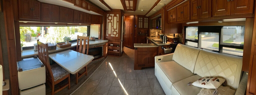 2015 Winnebago Tour Motorized Class A