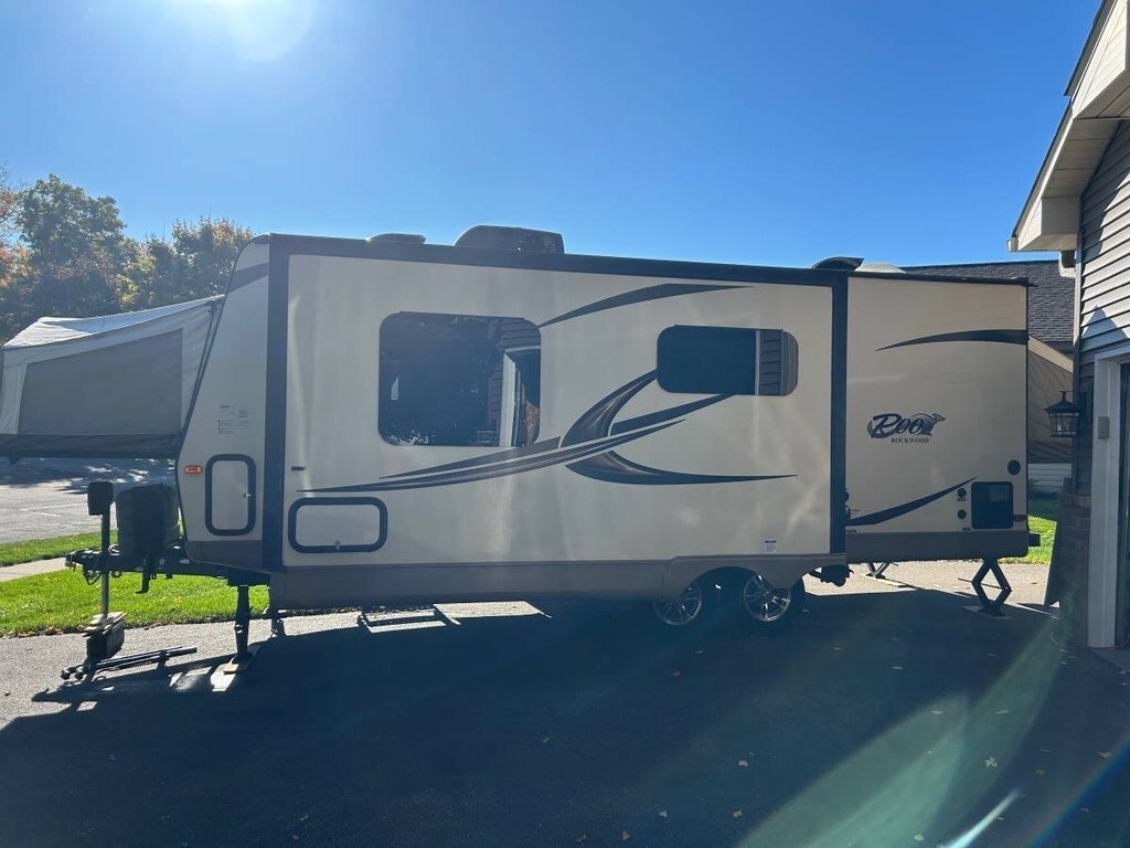 2016 Forest River Rockwood Roo Travel Trailer