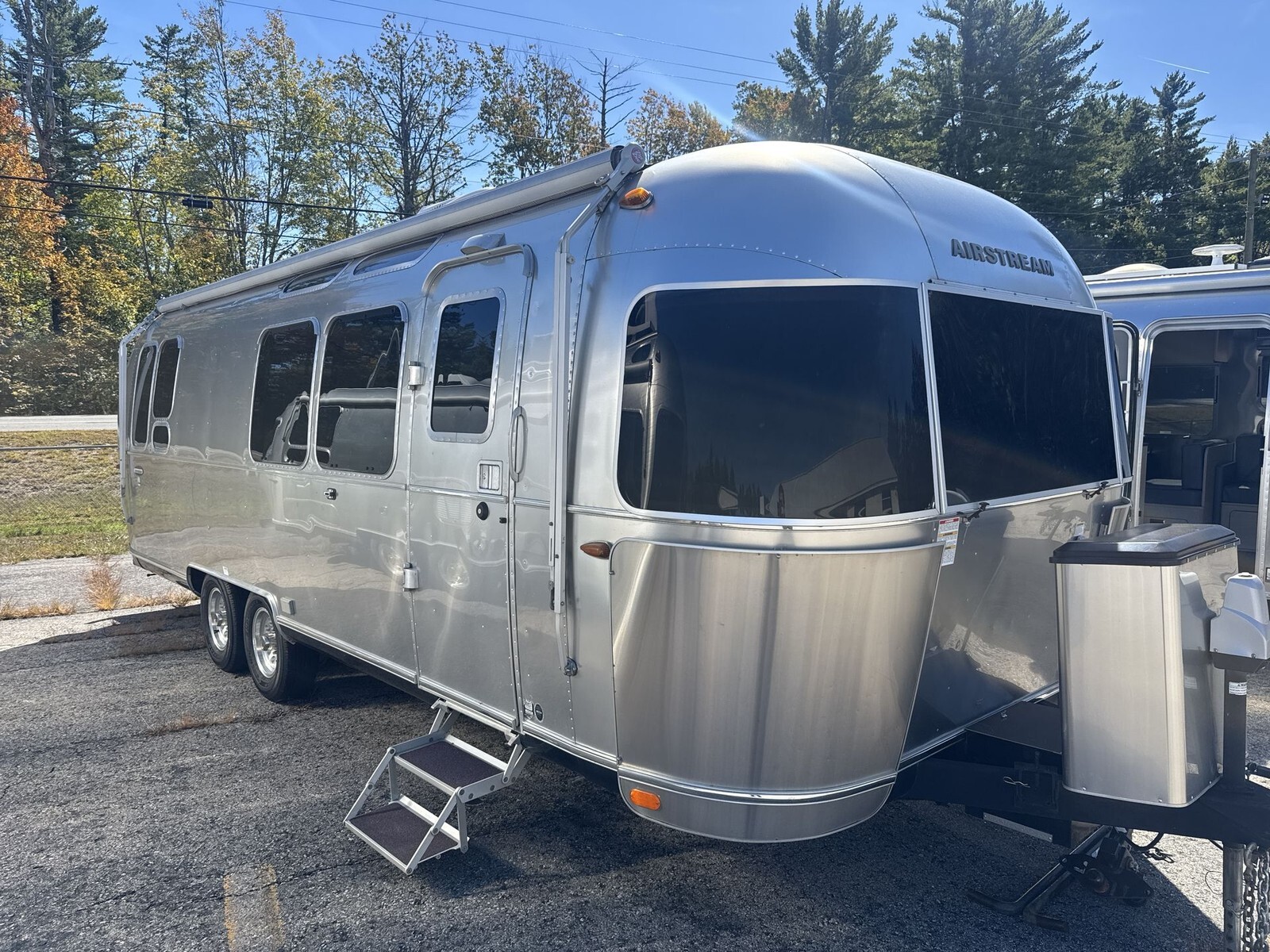2017 Airstream International Serenity