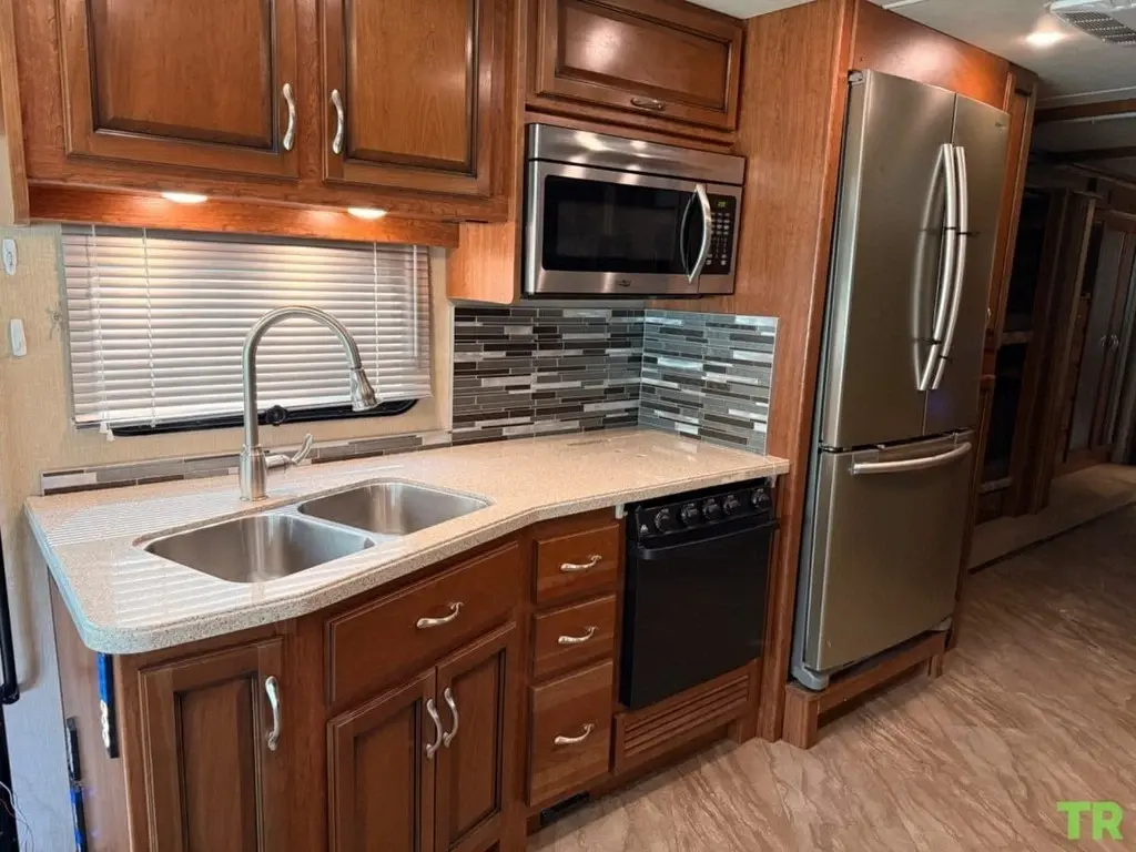 2017 Fleetwood Bounder Motorized Class A
