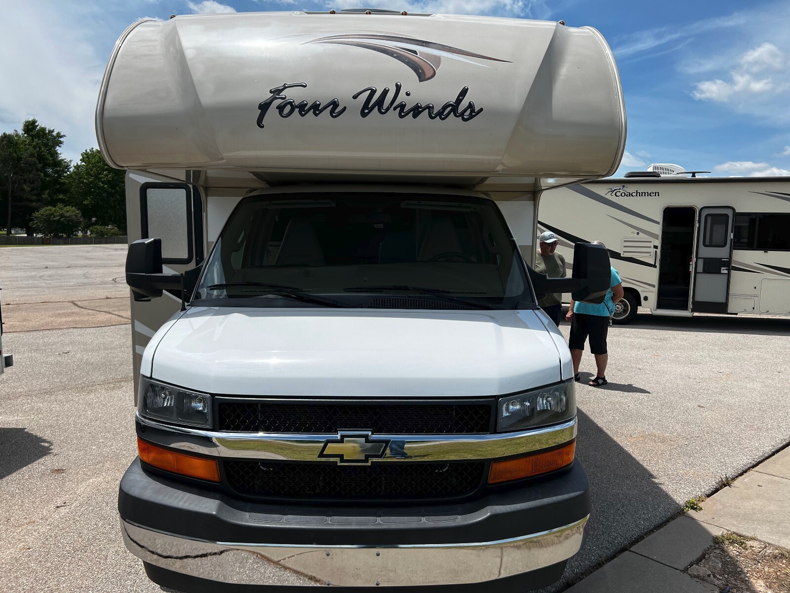 2017 Thor Motor Coach Four Winds Motorized Class C