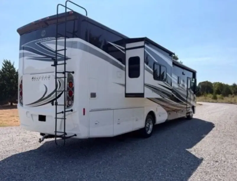 2017 Tiffin Motorhomes Allegro Motorized Class A