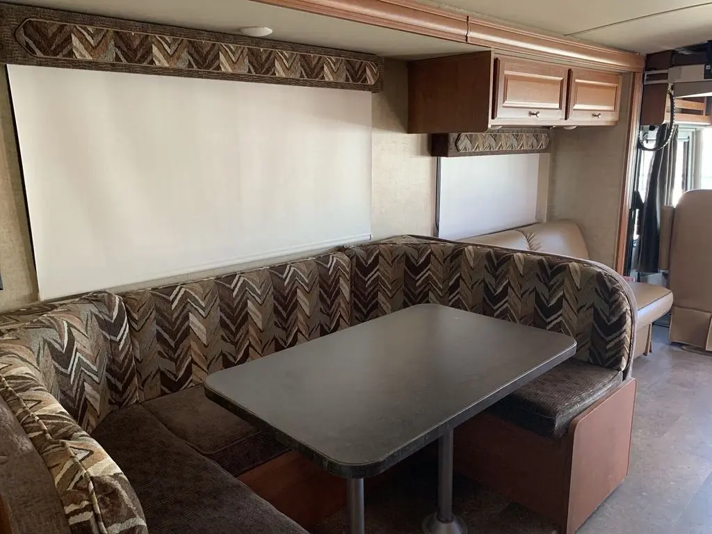 2017 Winnebago Sunstar