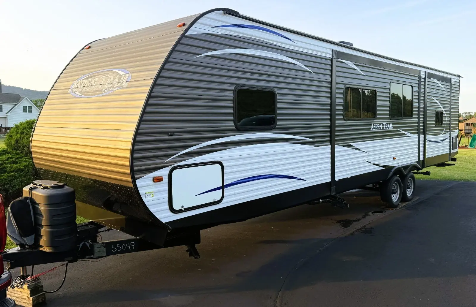 2018 Dutchmen Aspen Trail Travel Trailer