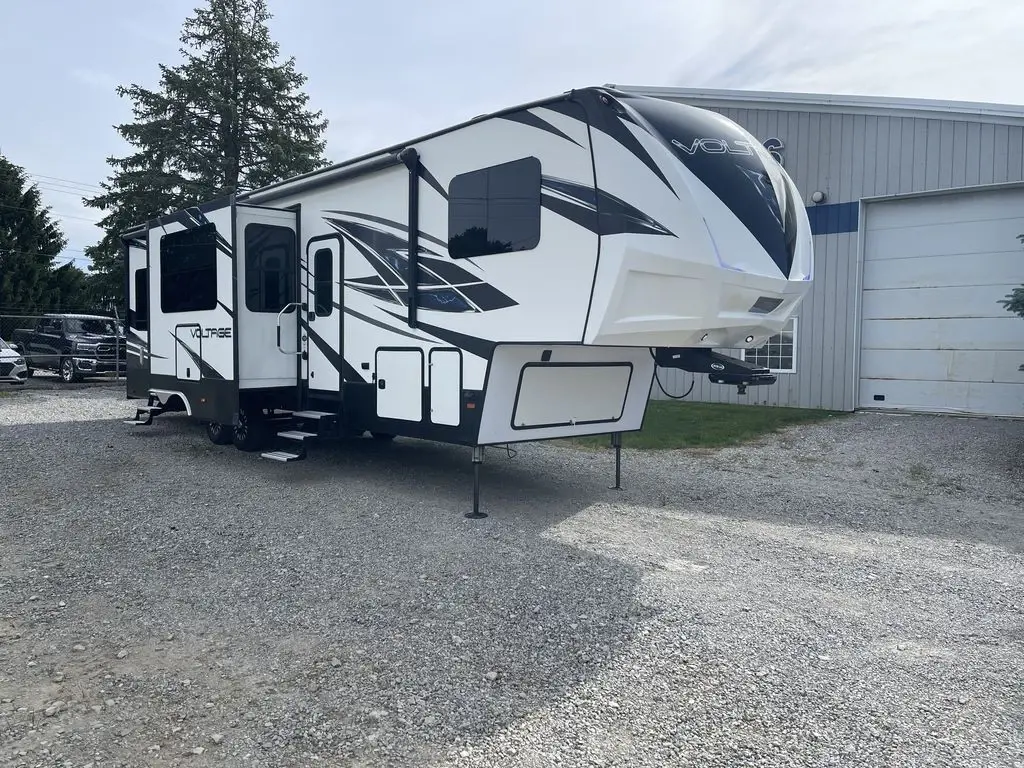 2018 Dutchmen Voltage V-Series