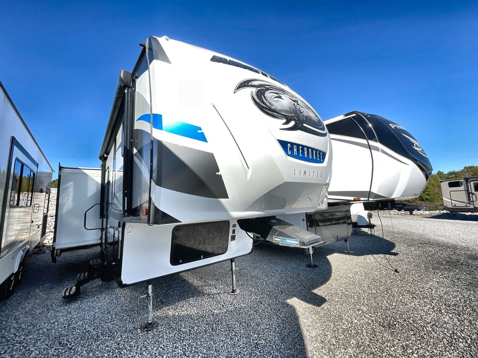 2018 Forest River Cherokee Arctic Wolf