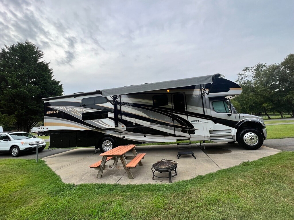 2018 Jayco Seneca Motorized Class C