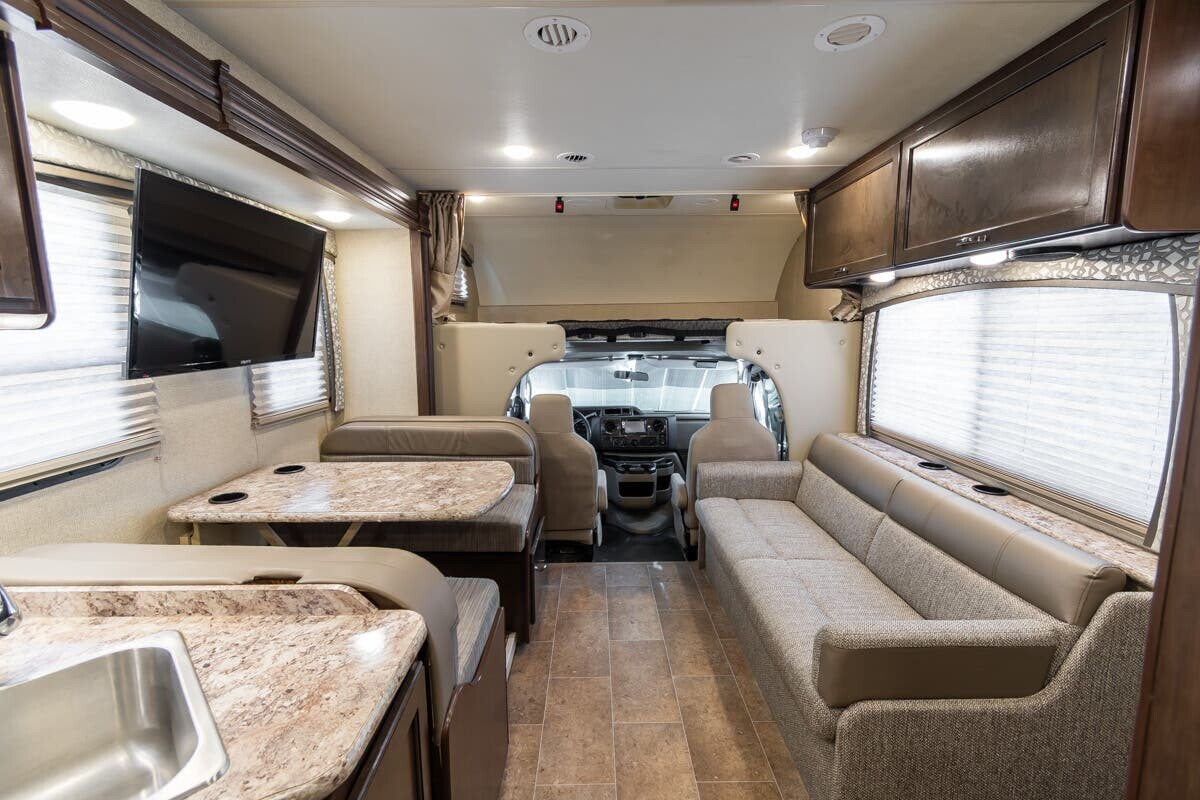 2018 Thor Motor Coach Chateau