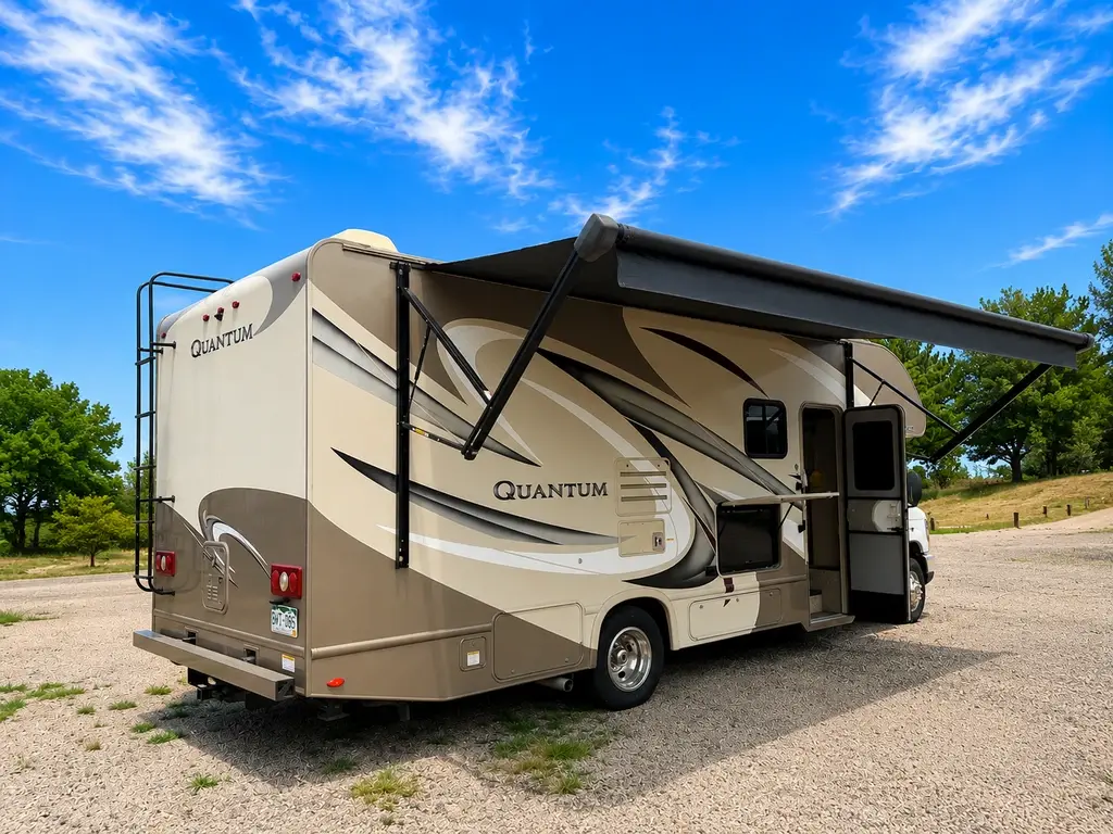 2018 Thor Motor Coach Quantum Class C Motorhome