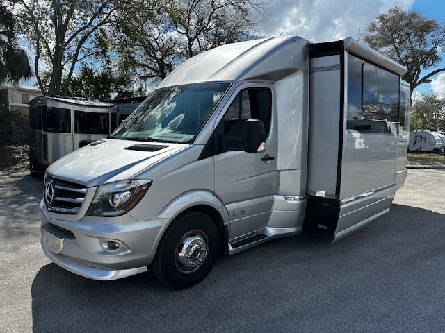 2019 Airstream MURPHY SUITE