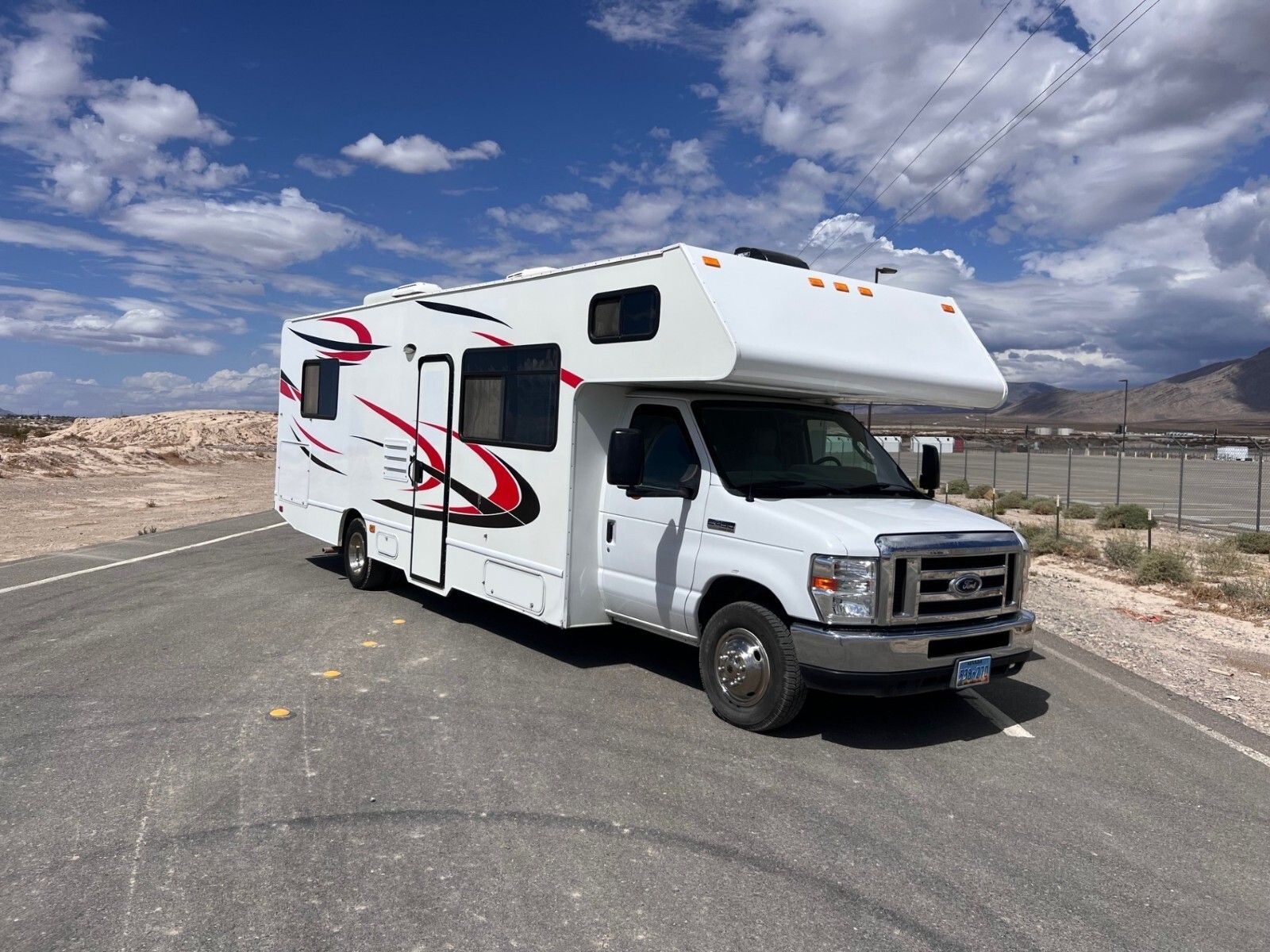 2019 Four Winds Motor Coach