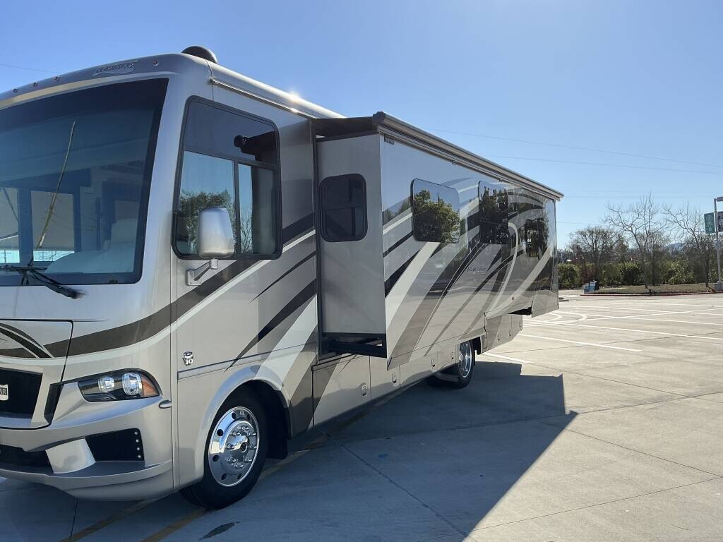2019 Newmar BAY STAR 3124