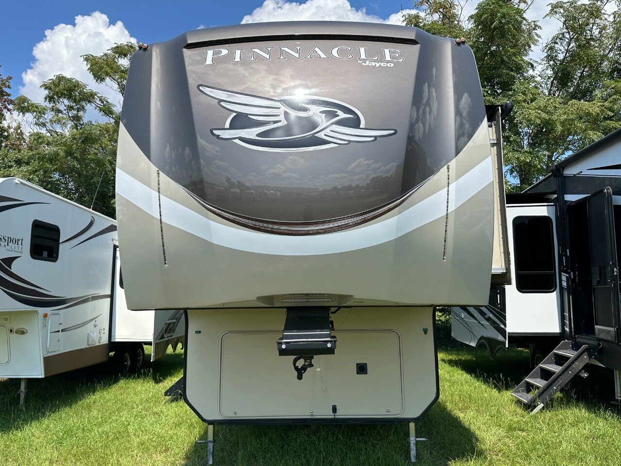 2020 Jayco Pinnacle