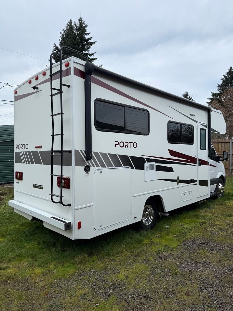 2020 Winnebago Porto Class C Motorhome