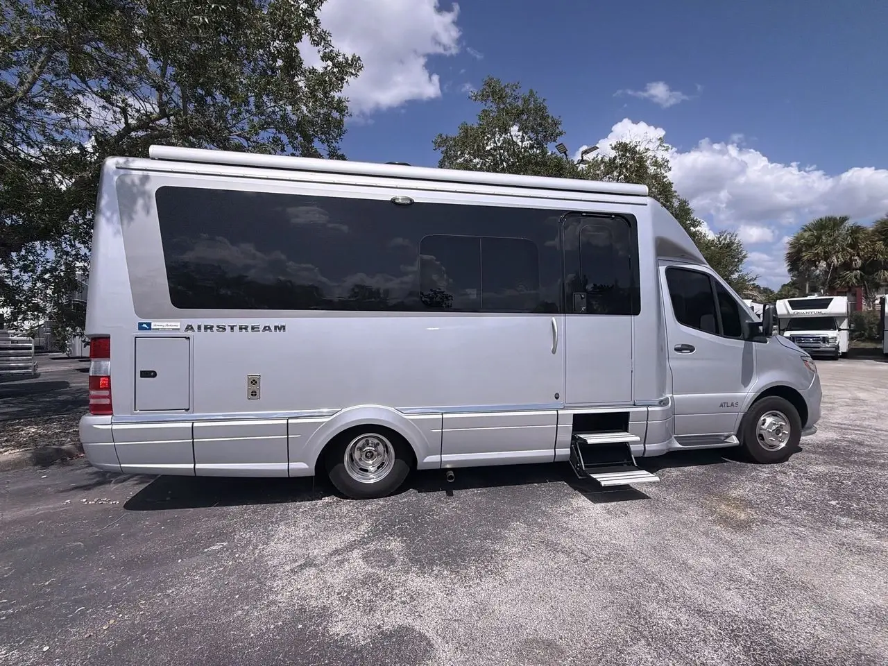 2021 Airstream Atlas Murphy Suite