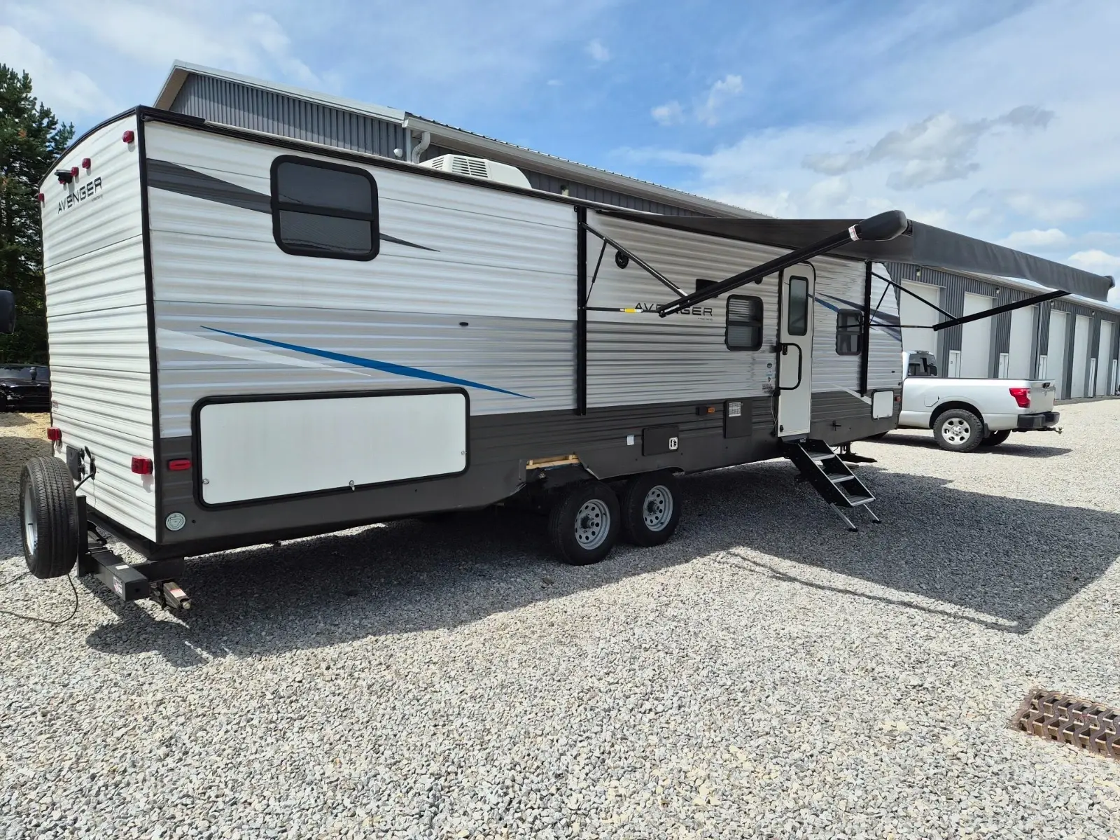 2021 Forest River Avenger LT 17FQS Travel Trailer