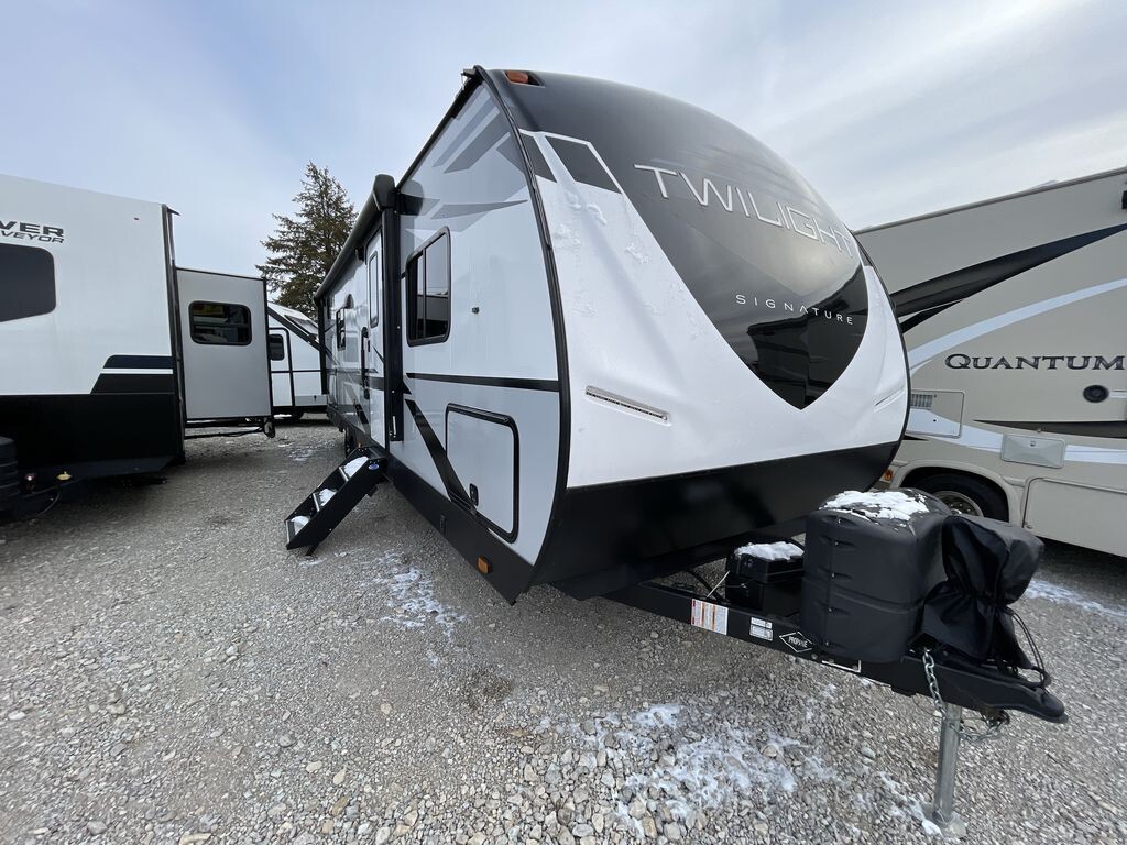 2021 Cruiser RV Twilight Signature
