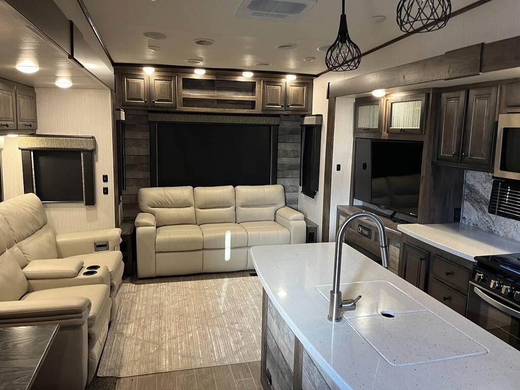 2021 Heartland Bighorn Traveler Fifth Wheel