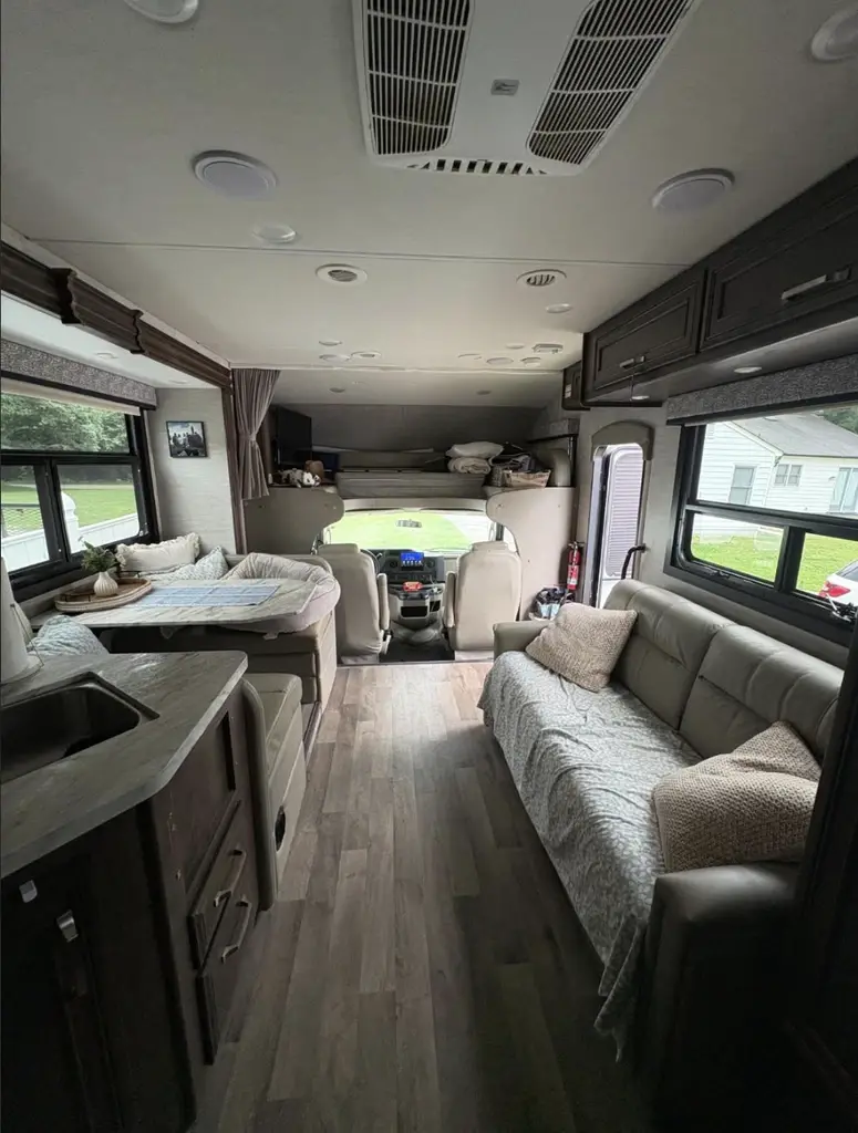 2021 Jayco Greyhawk Class C Motorhome