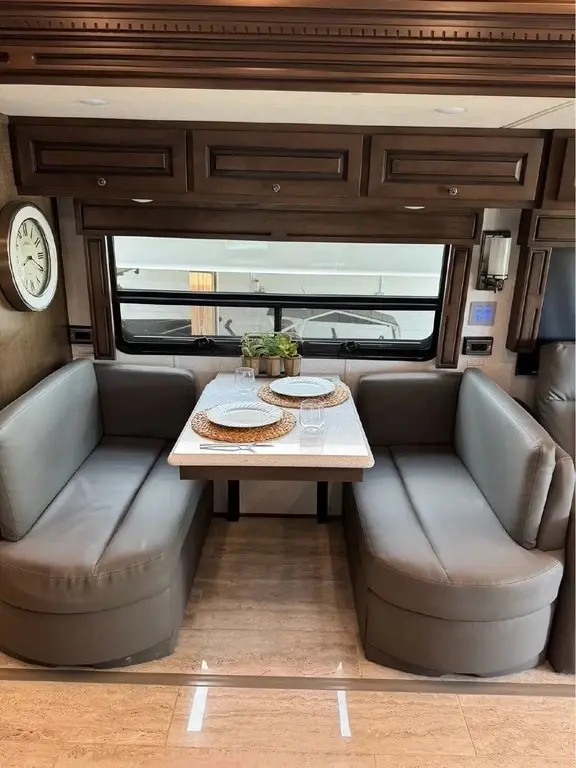 2021 Newmar Dutch Star Motorized Class A