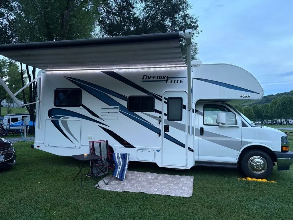 2021 Thor Motor Coach Freedom Elite Class C Motorhome