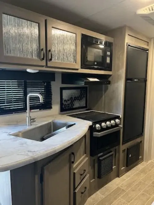2021 Venture Sonic Travel Trailer