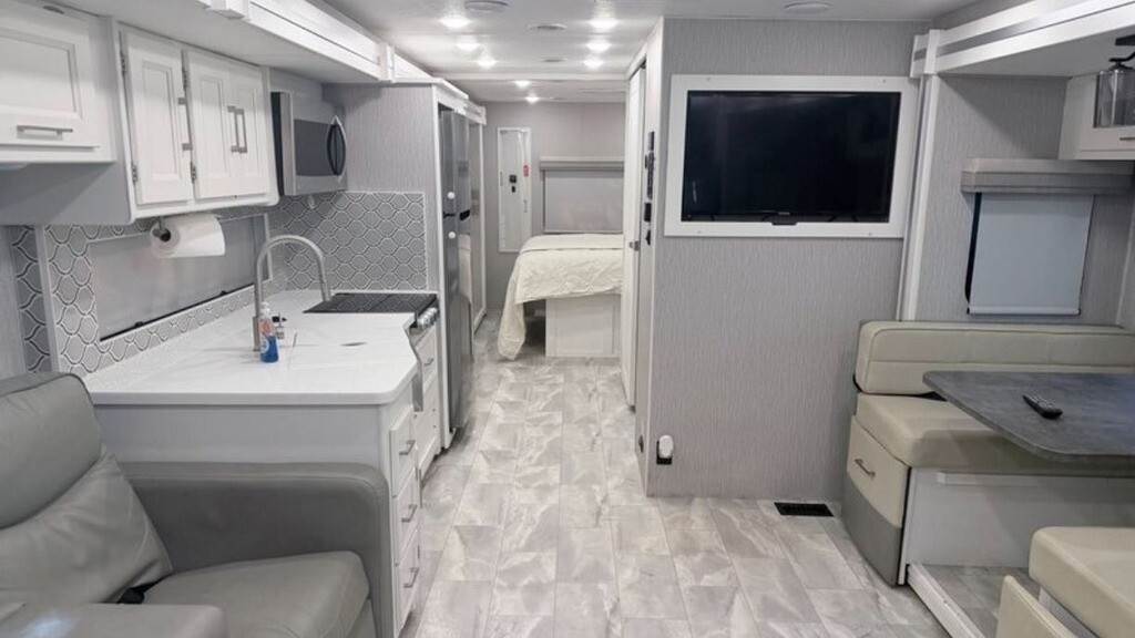 2022 Coachmen Encore Motorized Class A