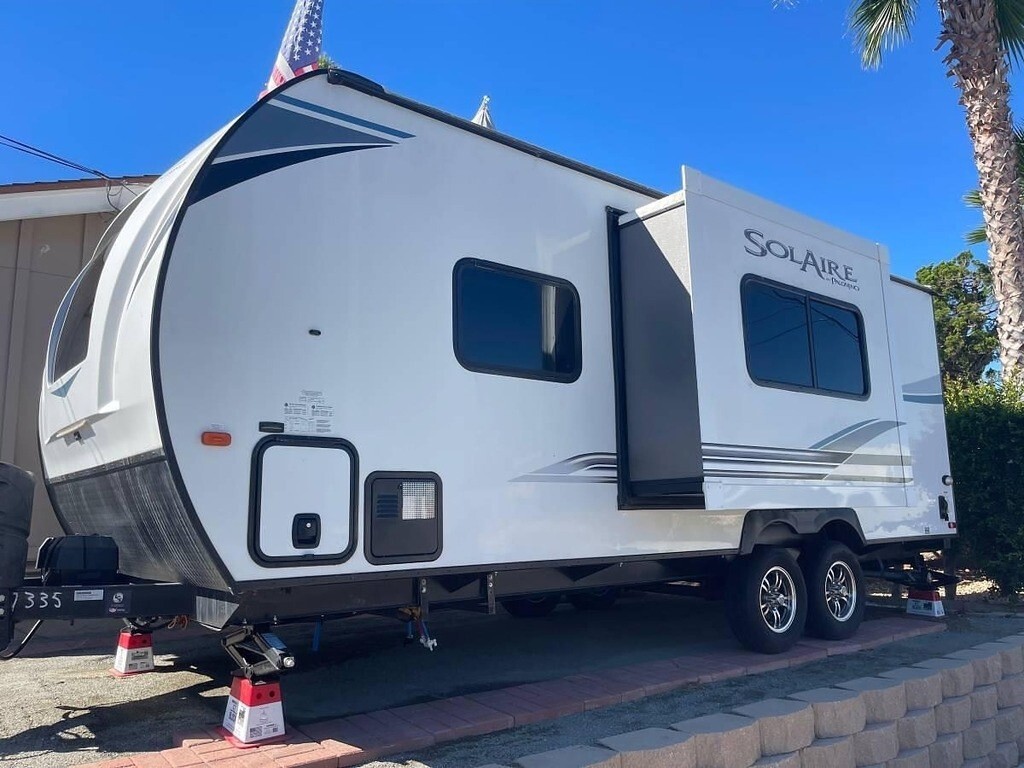 2022 Palomino SolAire Ultra Lite Travel Trailer