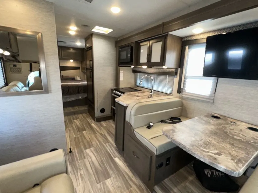 2022 Thor Motor Coach Four Winds