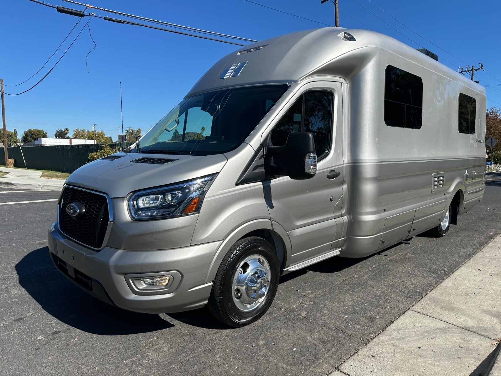 2023 Coach House Platinum III 250DT