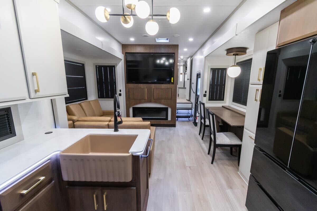 2025 Dutchmen DENALI