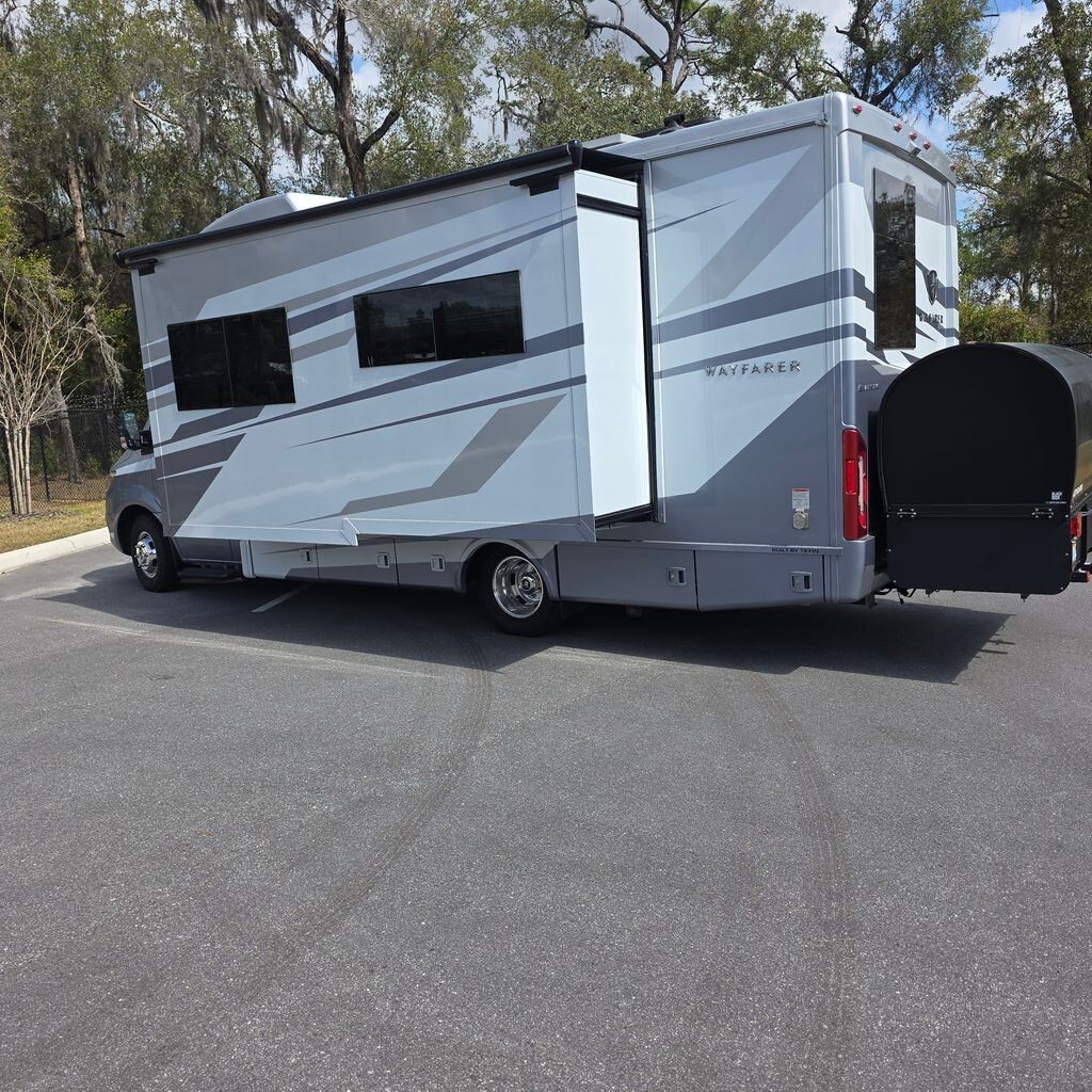 2025 Tiffin Motorhomes Wayfarer Class C Motorhome