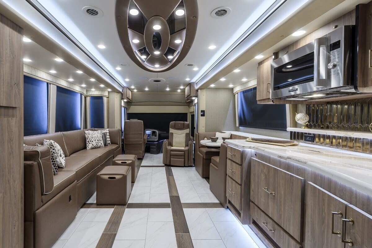 2026 Foretravel Realm FS605