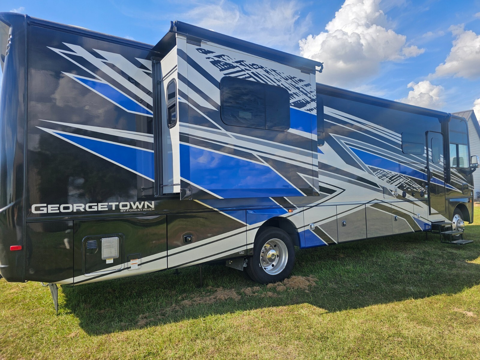 2025 Forest River 36D7