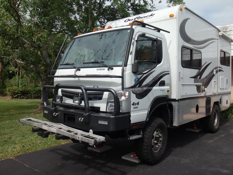 2013 Earthcruiser Outback 4x4 Expedition Vehicle